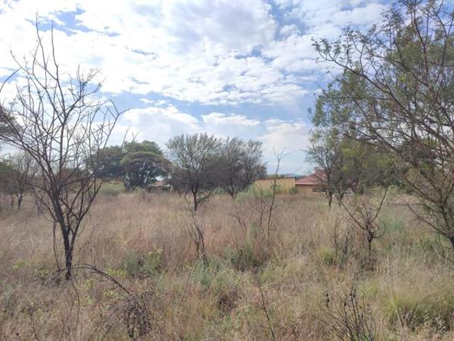 1 914 m² Land available in Swartruggens