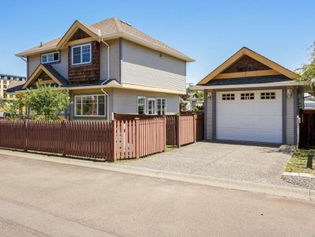 1 921 Colville Rd, Esquimalt, BC, V9E 6H9 house for sale | Listing ID 1047 | Royal LePage