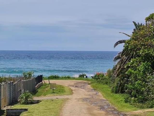 1 934 m² Land available in Port Edward