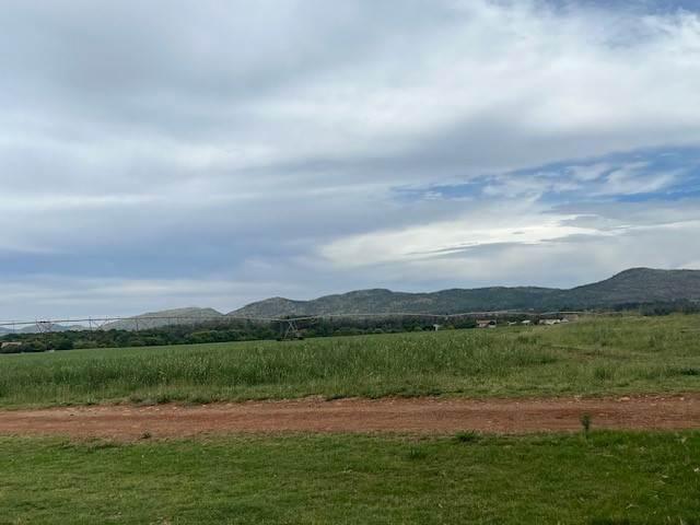 1 935 m² Land available in The Coves