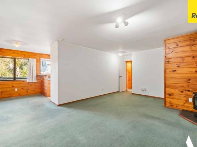 1A Woontons Lane, Titirangi