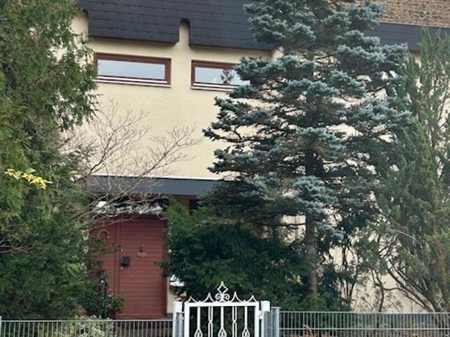 1A Wohnlage Haus mit ELW und Doppelgarage
