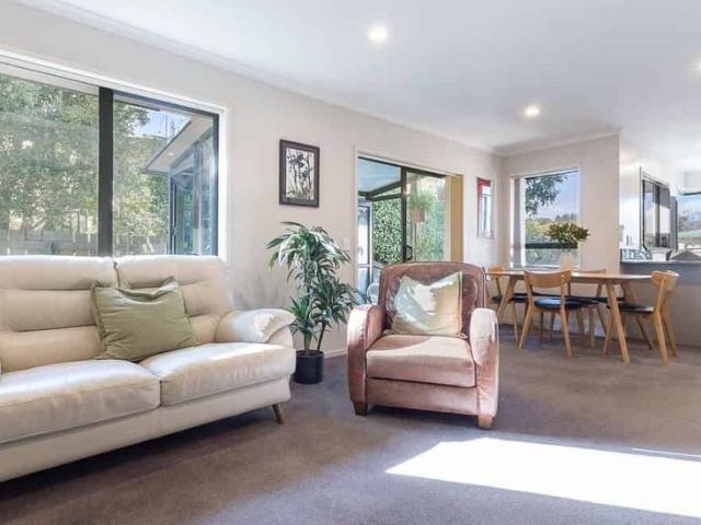 1A Alexander Place, Ōtaki
