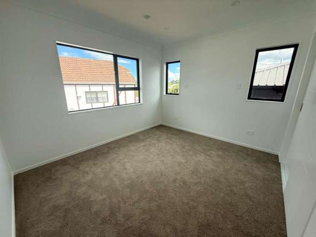 1a Harry Human Heights, St Johns, Auckland City