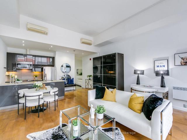 1B 86 Gerrard Street E, Toronto | Leased, C13566 | Condos. Ca