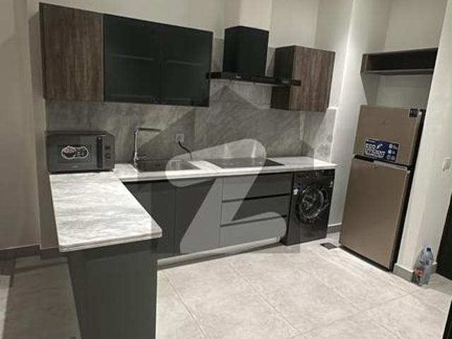 1BHK Apartment Zameen Quadrangle