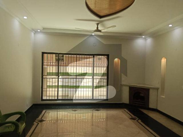 1Kanal Beautiful House Available For Sale DHA Phase 4