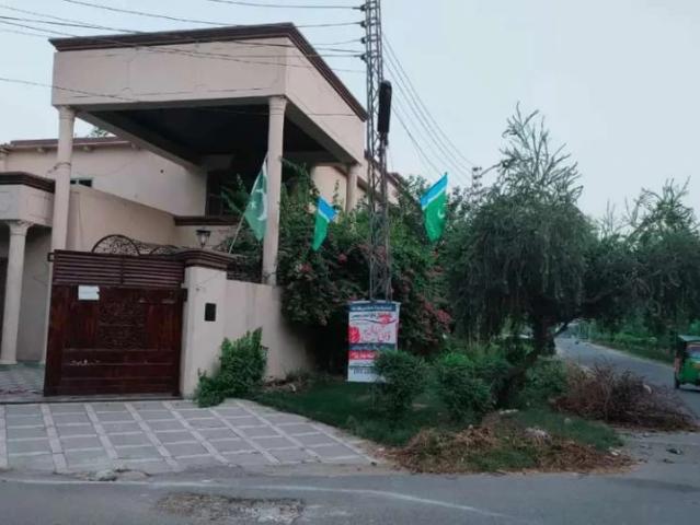1kanal for I.T Office Facing canal beautiful house H Block johar town Lahore Johar Town ID 33075