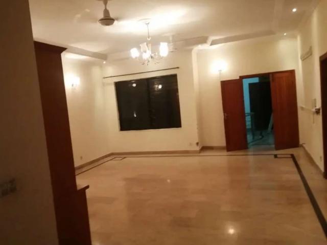 1kanal house for rent office hostal etc Lahore Johar Town ID 16875
