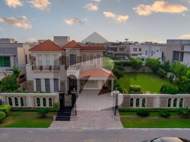 1 Kanal Royal Spanish Bungalow, Very Hot Favourites Location, Walking Distance to Raya For Sale
