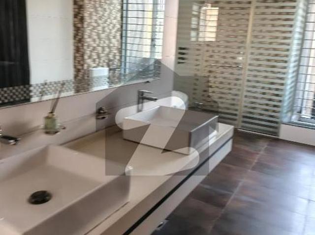 1 Kanal Luxury Banglow Full Amenities DHA Phase 6