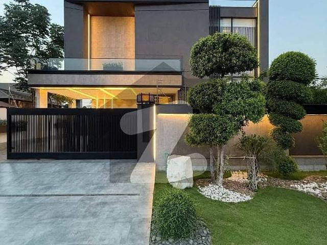 1Kanal Luxury Modern Design House For Rent Near Big Park & Commercial