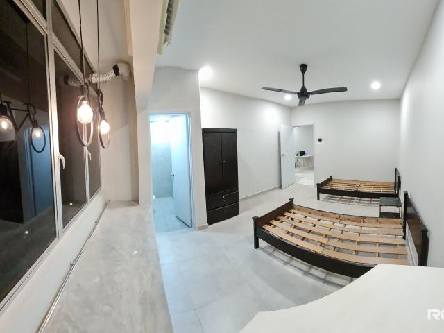 1min walk INTI University, 9min to LRT SS15 student room Master Room w attached bathroom subang rent allow cook share