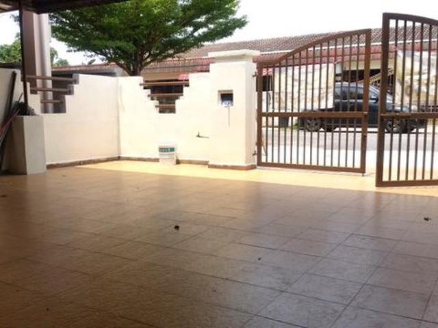 1sty Fully Renovated Taman Kinrara Puchong