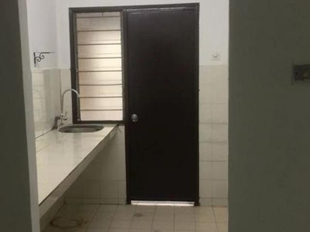 1st Floor 645sqft Pangsapuri Palma Freehold Bandar Country Homes