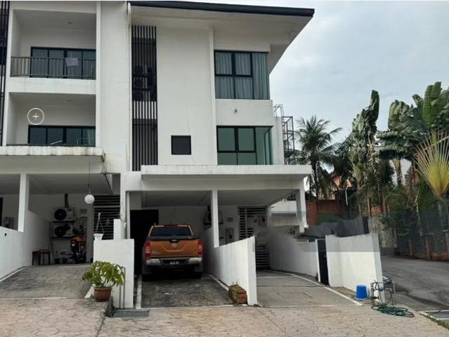 1st Floor Corner Townhouse 1776sf Wira Heights Bandar Sungai Long