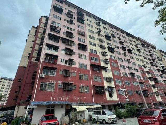 1st Floor Apartment Desa Mentari Block 2 Taman Medan PJ