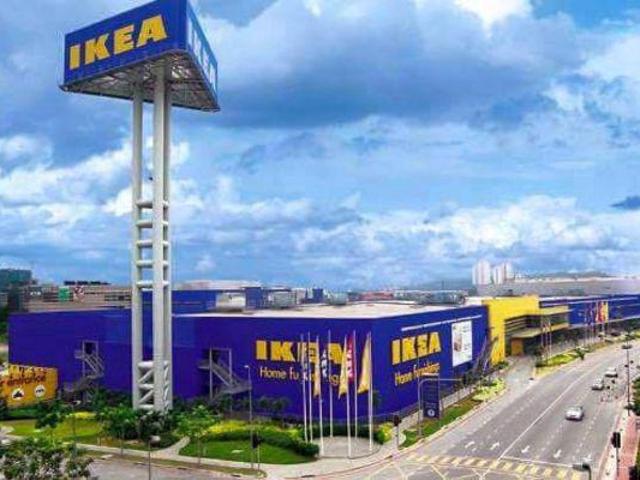 1st floor below market flat Sri lanang Desa Tebrau direct owner sale