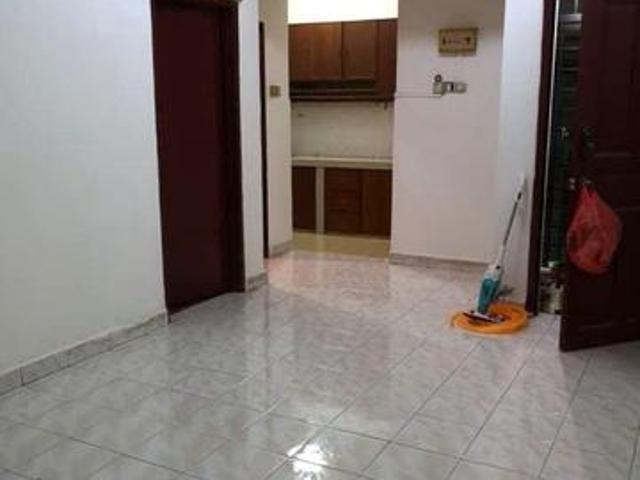 1st Floor Shop Apartment Tan Sri Yaacob Skudai 2Bed 1Bath