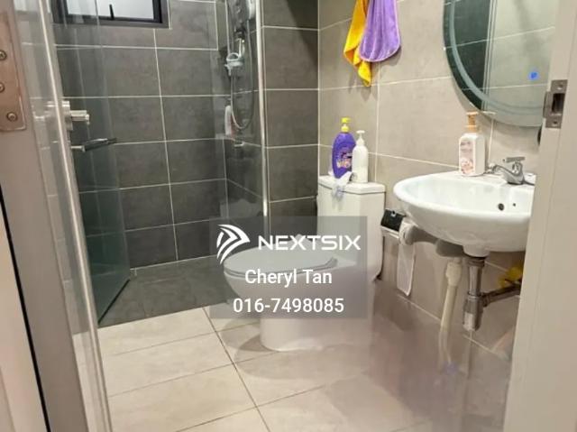 1st floor shop office @ Beautiful Jade Centre, Miri. Approx. 1,200sf opposite Apollo Seafood. Ideal for office or salon. RM1,600/month. Near Sin Liang Supermarket