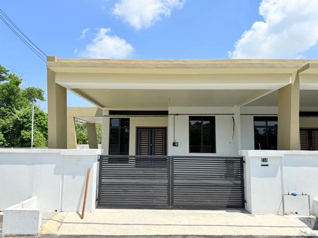 1Storey corner NEW HOUSE for rentKuantan Taman Tas