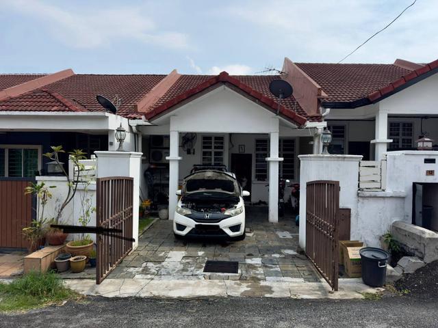 1Storey Terrace Taman Dato Demang Seri Kembangan