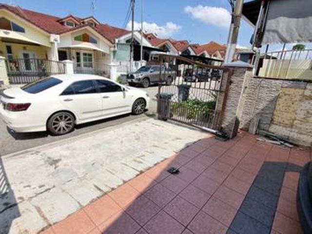 1storey terraced bestari indah 17 ulu tiram good in condition