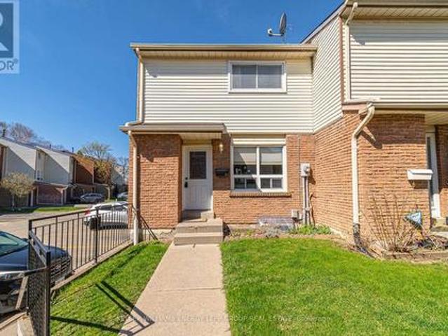23 72 Martin Road, Clarington Bowmanville, ON, L1C 3N3 townhouse for sale | Listing ID E12118 | Royal LePage