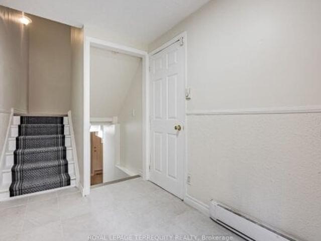 23 21 Rockwood Drive