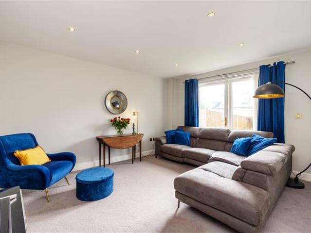 23 The Heights, Robswall, Malahide, Co. Dublin Sherry FitzGerald Malahide 4882 MyHome. Ie Residential