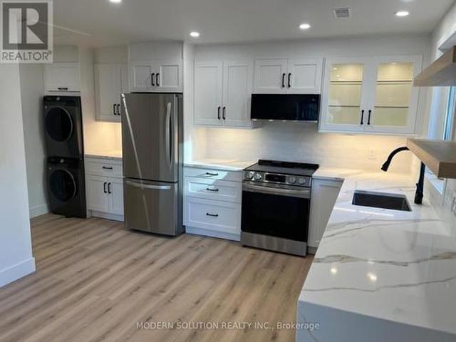 23 Tilden Crescent, Toronto, ON, M9P 1V6 house for lease | Listing ID W13524 | Royal LePage