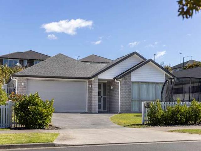 23 Tukutata Crescent, Milldale, Rodney