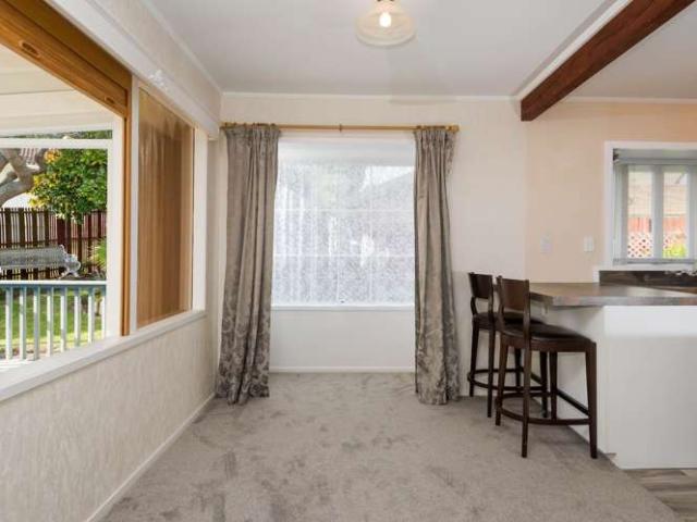 23 Weetman Drive, Browns Bay, North Shore City