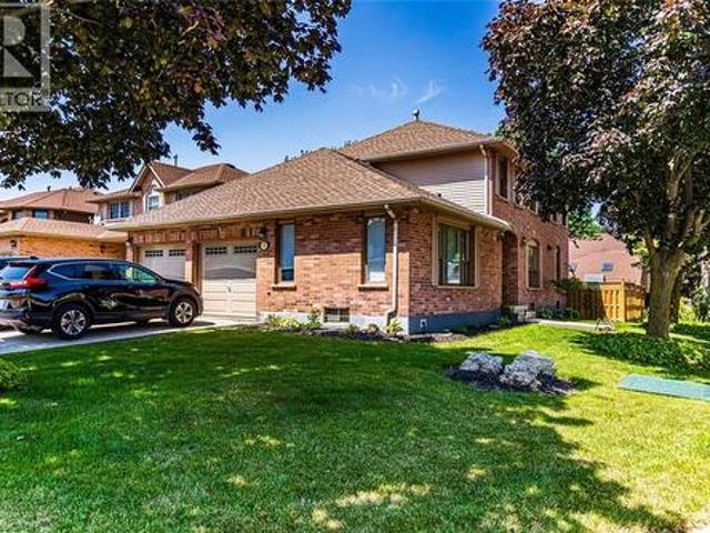 23 Avonmore Court, Hamilton, ON, L8W 3G8 house for sale | Listing ID 40851 | Royal LePage