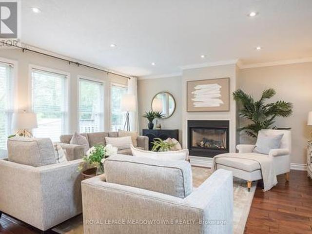 23 Baggs Crescent, Cambridge, ON, N1T 2E9 house for sale | Listing ID X13587 | Royal LePage