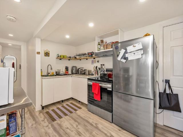 23 Barton Street Ottawa ON K1S 4R6