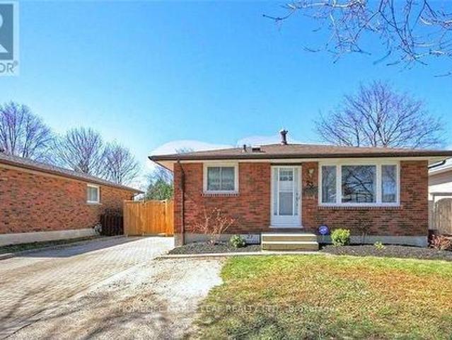 23 Barrett Crescent, London South, ON, N6E 1T4 house for lease | Listing ID X13544 | Royal LePage