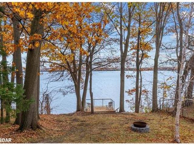 23 Barrie Terrace, Oro Medonte, ON, L4M 1E8 Luxury House for sale | Listing ID 40670 | Royal LePage Carriage Trade Luxury Properties