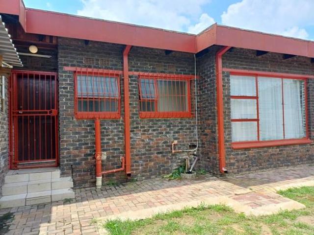 23 Bedroom House in Vereeniging Central
