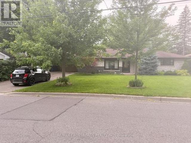 23 Burnview Crescent, Toronto, ON, M1H 1B4 house for lease | Listing ID E13474 | Royal LePage