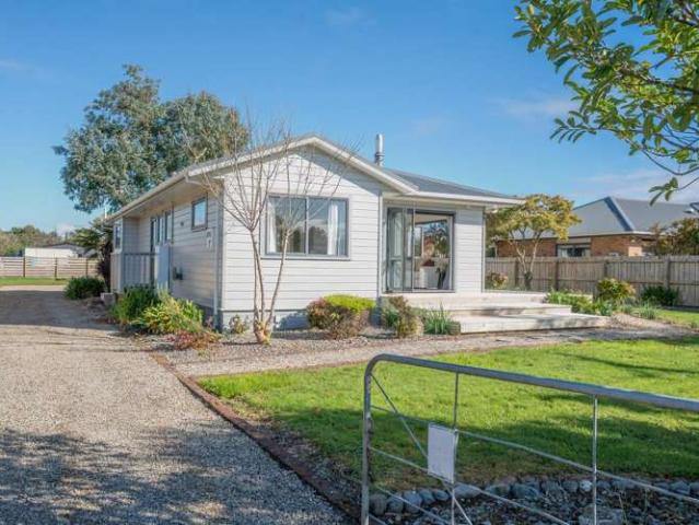 23 Charles Street, Carterton