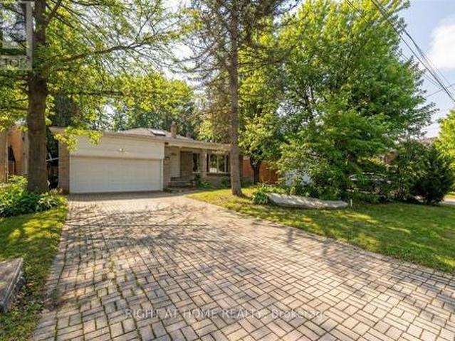 23 Christine Crescent, Toronto, ON, M2R 1A4 house for sale | Listing ID C12992 | Royal LePage