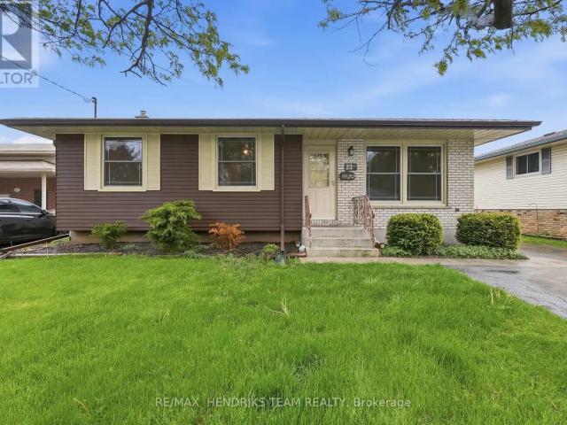 23 CRESCENTWOOD DRIVE