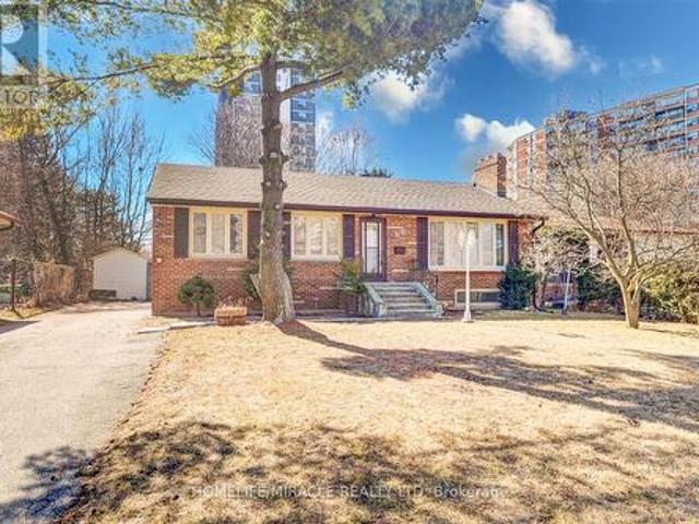 23 Dunelm Street, Toronto, ON, M1J 3G2 house for sale | Listing ID E12265 | Royal LePage