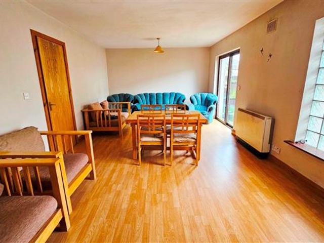 23 Fountain View, Bailieborough, Co. Cavan DNG O'Dwyer 4992 MyHome. Ie Residential