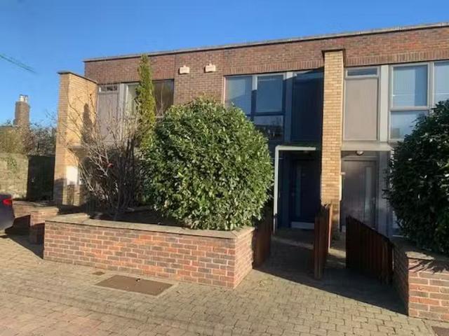 23 Gascoigne Court, Camden Row, Portobello, Dublin 8 is for rent