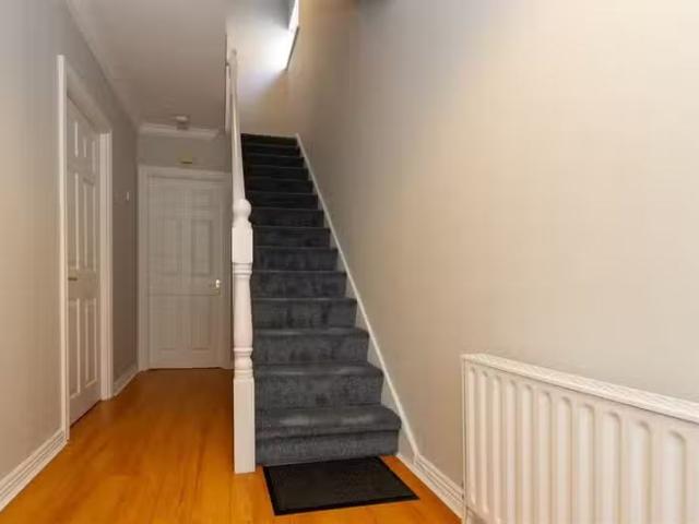 23 Glencairn Walk, The Gallops, Leopardstown, Dublin 18, Count.