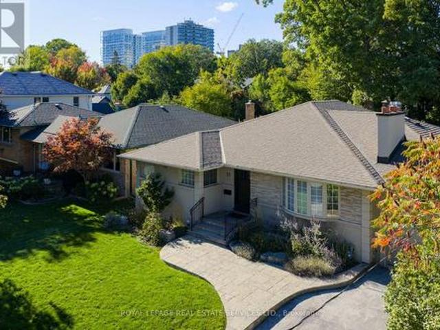 23 Glenmanor Drive, Oakville, ON, L6K 2B3 house for sale | Listing ID W13144 | Royal LePage