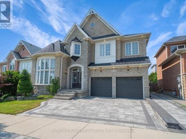 23 Grubin Avenue, Whitchurch Stouffville, ON, L4A 0C4 house for sale | Listing ID N12208 | Royal LePage