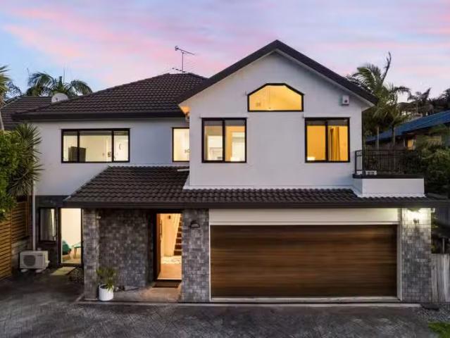 23 Kerlin Crescent, West Harbour, Waitakere City Real Estate